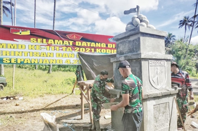 Pekerjaan Fisik Pembuatan Tugu Prasasti Mencapai Dan Hampir Rampung