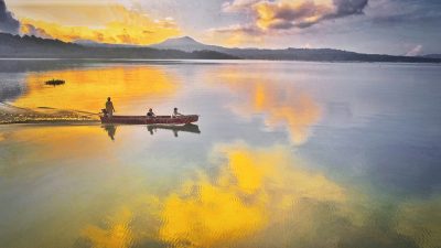 Keindahan Danau Tondano Kabupaten Minahasa