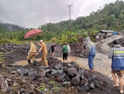 Kali Batuawang Diterjang Banjir Lahar Dingin, Palandung Imbau Warga Tidak Melintas