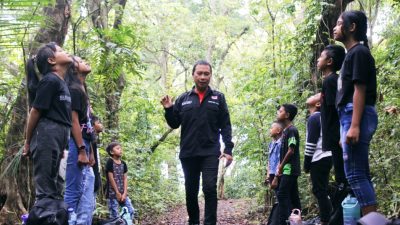 Tingkatkan Kepedulian Alam PKT Ajak Siswa SD Berinteraksi di Kawasan Konservasi Tangkoko
