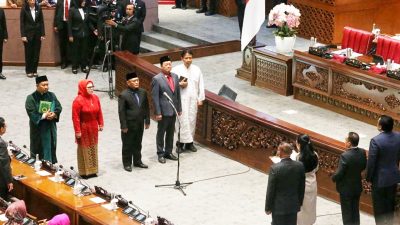 Dilantik PAW, Kamran Muchtar Podomi Sah Anggota DPR RI Gantikan Hillary