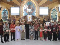 Wali Kota Caroll Senduk Hadiri Ibadah Natal Bersama Lansia se-Kota Tomohon