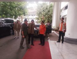 Pimpin Rakor, Kepala BNPB RI Letjen TNI Suharyanto Tiba di Kantor Gubernur Sulawesi Utara