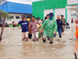 Jusnan Mokoginta Turun Langsung Pantau Kondisi Banjir di Dumoga