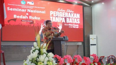 Walikota Bitung Ikuti Seminar Nasional dan Bedah Buku Rekson Silaban