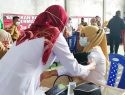 Petugas Pelayanan Publik di Bolmong Jalani Vaksin Covid-19