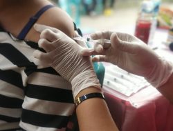 Tingkatkan Herd Immunity Ratusan Pedagang Pasar Cita Bitung Lakukan Vaksinasi
