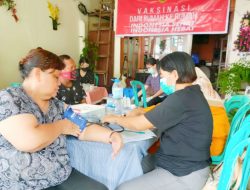 Menyasar Komunitas Pedagang BIN Sulut Gelar Vaksinasi di Pasar Girian Kota Bitung