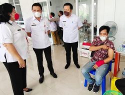 Tingkatkan Herd Immunity Jimmy Ringkuangan Sambangi Vaksinasi di Kota Bitung