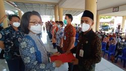 Serahkan SK Penjabat Sangadi di 89 Desa, Yasti Minta Jaga Netralitas Dalam Pelaksanaan Pilsang
