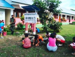 Ciptakan Lingkungan Sekolah Bersih, Babinsa Ajak Guru dan Murid Kerja Bakti