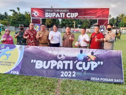 Berlangsung di Poigar Satu, Open Turnamen Sepak Bola Bupati Cup 2022 Resmi Dibuka
