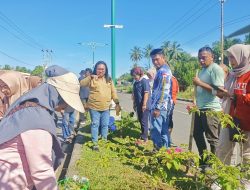 Pemkab Bolmong Gelar Aksi Bersih-bersih di Jalan Dua Jalur Pusat Ibu Kota Lolak