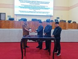 Gelar Dua Agenda Paripurna, DPRD Tetapkan Ranperda Pertanggungjawaban Pelaksanaan APBD Bolmong 2021 Jadi Perda