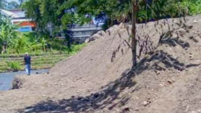 Diduga Asal-Asalan Proyek Pengerukan Sungai Girian Tuai Kritikan