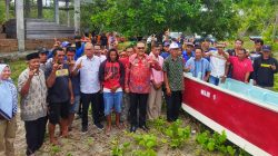 Diserahkan Limi, Kelompok Nelayan dan Koperasi di Pantura Terima Bantuan Sarana Perikanan Tangkap