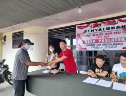 Pemerintah Desa Paslaten Salurkan BLT Tahap Empat