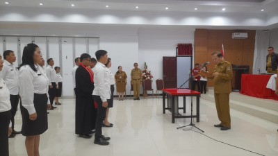 Lantik 18 Pejabat di Lingkup Pemkab Minahasa, Muntu Sebut Jabatan Titipan Tuhan