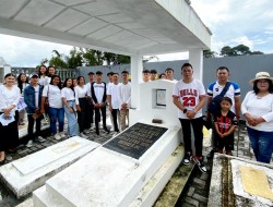 Calon Sidi Jemaat GMIM Imanuel Toraget Belajar Sejarah Di Makam Pandita Nicolaas Phillip Wilken