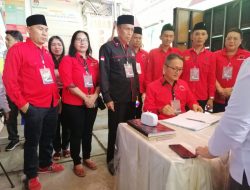 Yanny Tuuk Daftarkan Bacaleg PDIP ke KPU Bolmong