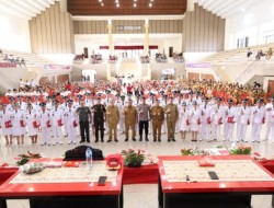 Serahkan SK Plt Kepada 45 Kumtua dan Lantik 173 BPD, Roring Tegaskan Laksanakan Tugas Dengan Baik