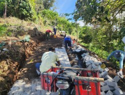 Bangun Jalan Usaha Tani, Begini Harapan Hukum Tua Desa Toulimembet
