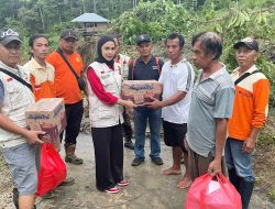 Koordinator Wilayah BMR Baguna DPD PDIP Sulut Bantu Korban Banjir di Boltim
