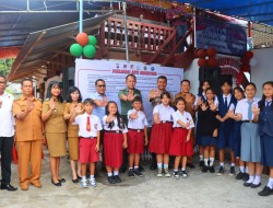 Deklarasi Kampung Bebas Narkoba dan Komitmen War on Drugs Kabupaten Minahasa