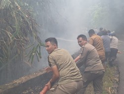 Kebakaran di Kampung Beong, Dua Mobil Damkar Milik Pemda Diturunkan