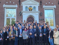 Rektor Unima Bersama Tim Hadiri NL Knowledge House Dialogue di Den Haag
