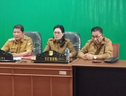 Penjabat Bupati Jemmy Kumendong dan Sekda Minahasa Ikuti Rakor Pengendalian Inflasi.