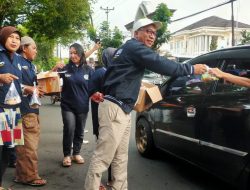 DPD Garpu Kota Manado Berbagi Ta’jil Gratis di Kampung Islam Tuminting
