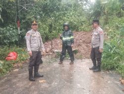 Jalan Desa Tungoi II dan Tanoyan Utara Tertutup Longsor, BPBD Imbau Warga yang Melintas Terus Berhati-hati