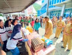 Pj Bupati Bersama Ketua TP PKK Sangihe Hadir dan Berikan Suport Kegiatan Pangan Murah di Graha Imanuel Tahuna