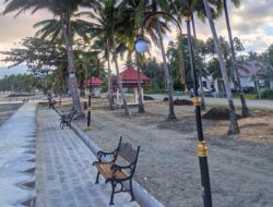 Menarik Wisatawan, Kawasan Pantai Batu Pinagut Kini Lebih Megah