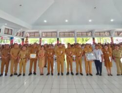 Pj Bupati Sangihe Pimpin Apel Kerja Terakhir, Ini Pesan Albert Wounde Kepada ASN dan THL