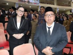 RD-Vasung Hadiri Rapat Paripurna DPRD Dengarkan Pidato Gubernur Sulawesi Utara