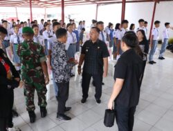 Bupati Robby Dondokambey Berikan Motivasi kepada Calon Paskibraka