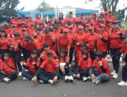 Semarak Kemerdekaan RI ke-80, Kader PDI Perjuangan Bitung Ikuti Lomba Gerak Jalan