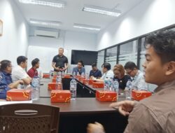 Sambangi PT Indo World, Rombongan Anggota DPRD Bitung Tinjau Produksi Perusahan