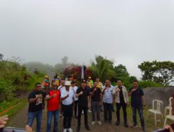 Jalan Puncak Lose Mulai Dikerjakan Setelah 7 Tahun Tabiar,Bupati Sangihe Michael Thungari Mengawali Pekerjaan Dengan Pengecoran Jalan