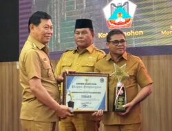 Sitaro Raih Peringkat Terbaik II Penurunan Stunting, Wakil Bupati Terima Penghargaan dari Wakil Gubernur Sulut