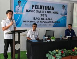 Bupati Sangihe Michael Thungari Buka Pelatihan Basic Safety Training Bagi Nelayan