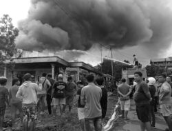 Klinik dan Gudang Kain Hangus Dilalap ‘Si Jago Merah’, Kerugian Diperkirakan Fantastis