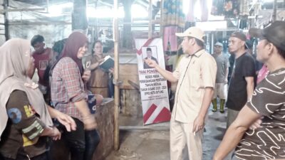Puluhan Pedagang ‘Curhat’ Saat Reses Yani Ponengoh di Pasar Girian