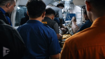 Evakuasi Menegangkan! 5 ABK Diselamatkan dari Kapal Terbakar, 1 Luka Serius