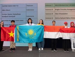 Pelajar Sulut Bersinar di Panggung Dunia, Bright Timothy Kosegeran Raih Silver Medal di Singapura